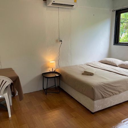 Budget Room Koh Phangan Pier With Ac מראה חיצוני תמונה
