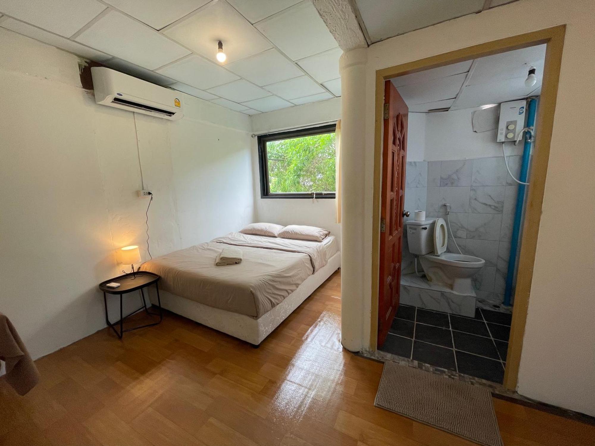 Budget Room Koh Phangan Pier With Ac מראה חיצוני תמונה