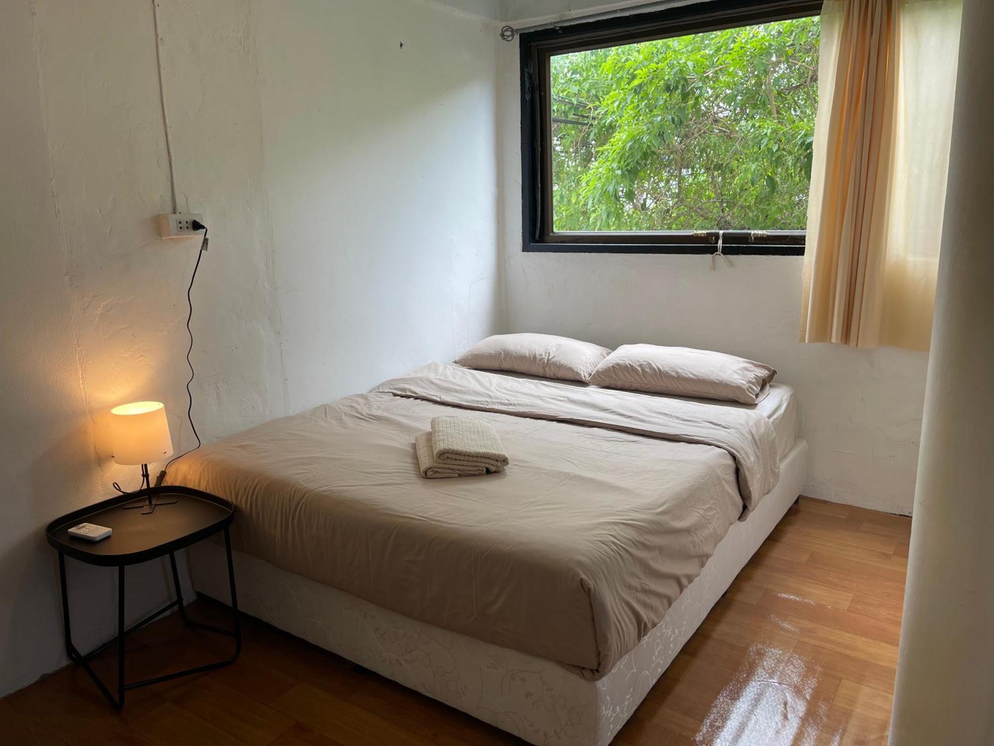 Budget Room Koh Phangan Pier With Ac מראה חיצוני תמונה