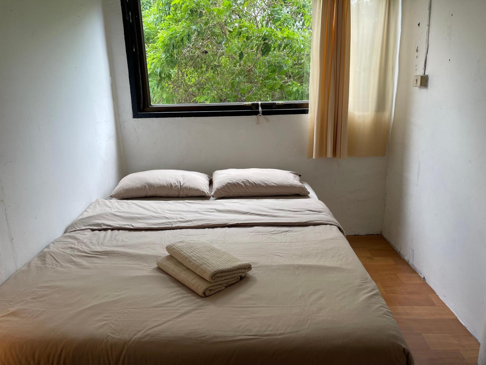 Budget Room Koh Phangan Pier With Ac מראה חיצוני תמונה